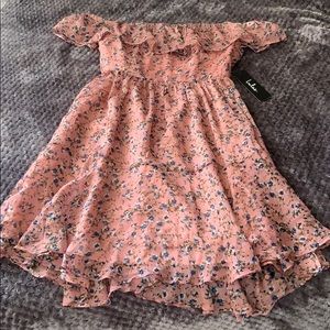 New Lulus off the should dress